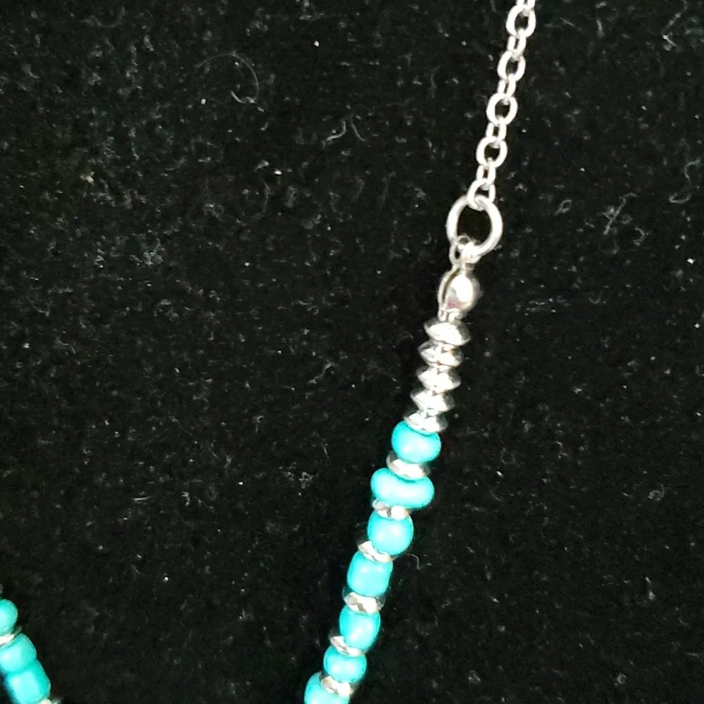 Feather Necklace with Faux Turquoise Beads‎